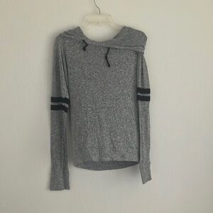FINAL MARKDOWN SO hooded top medium
